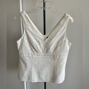 Ann Taylor 100% Cotton Eyelet Top Blouse Sexy White Sleeveless V Neck Side Zip 8